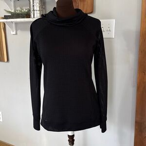 Calia mesh long sleeved shirt women’s size medk black hooded athletic gym workou